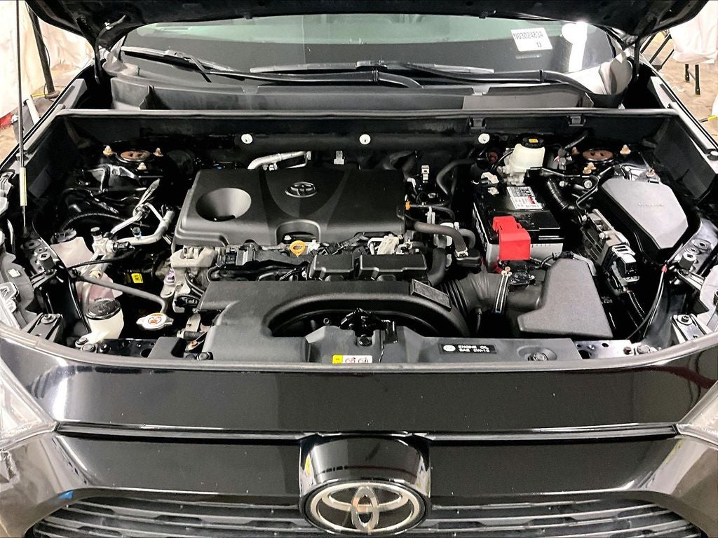2020 Toyota RAV4 LE