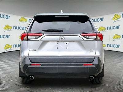 2022 Toyota RAV4 LE