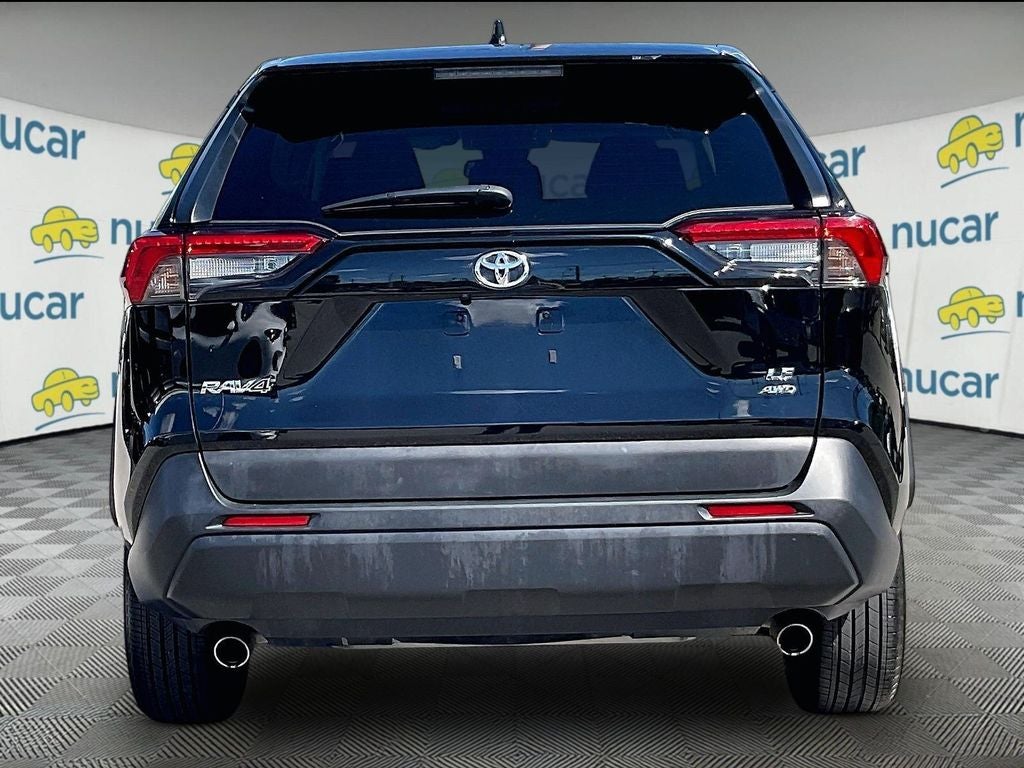 2025 Toyota RAV4 LE