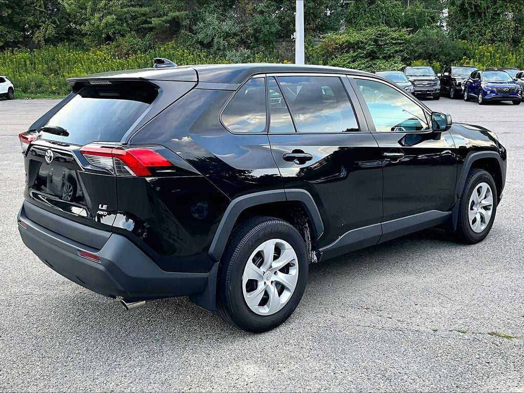 2023 Toyota RAV4 LE