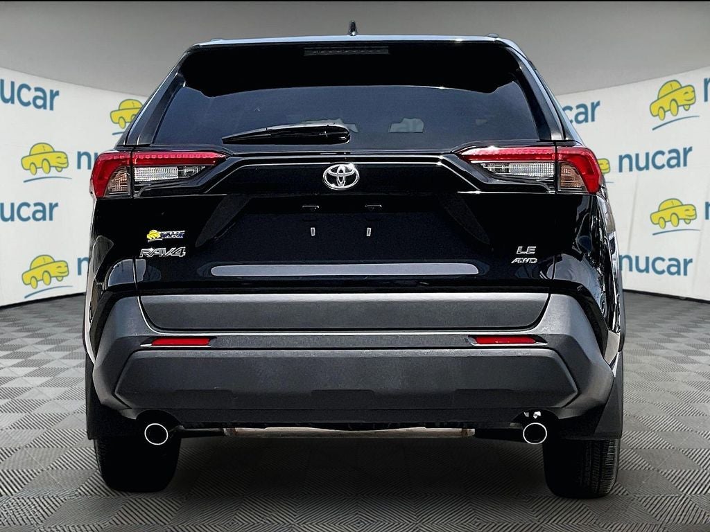 2021 Toyota RAV4 LE