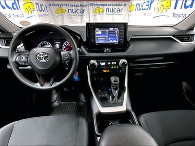 2020 Toyota RAV4 LE