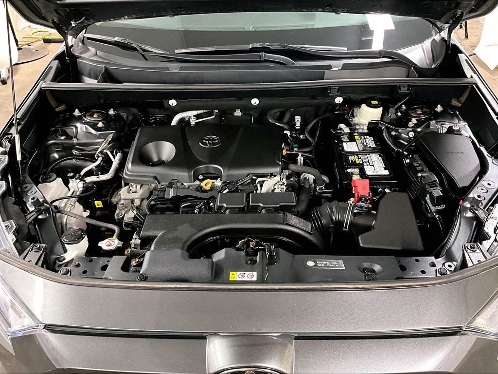 2020 Toyota RAV4 LE