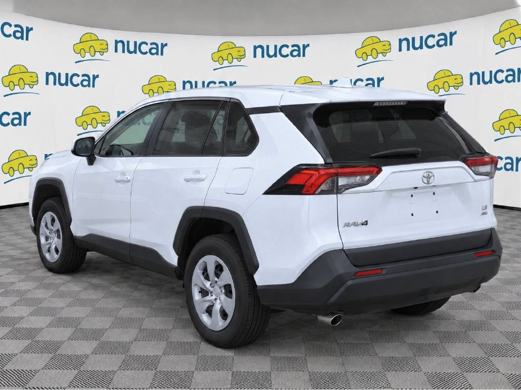 2024 Toyota RAV4 LE