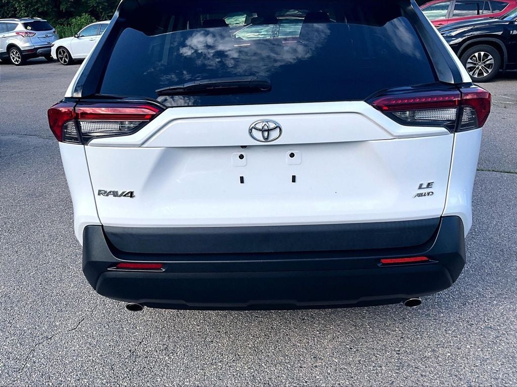 2022 Toyota RAV4 LE