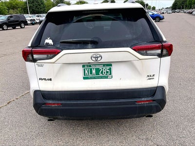 2020 Toyota RAV4 XLE