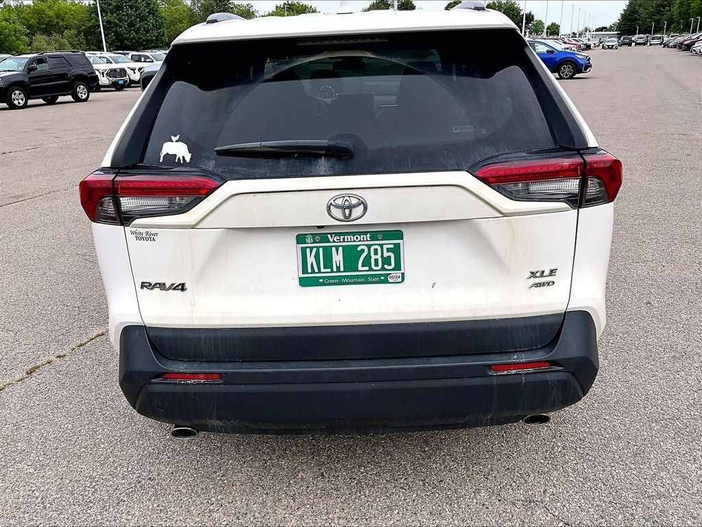 2020 Toyota RAV4 XLE