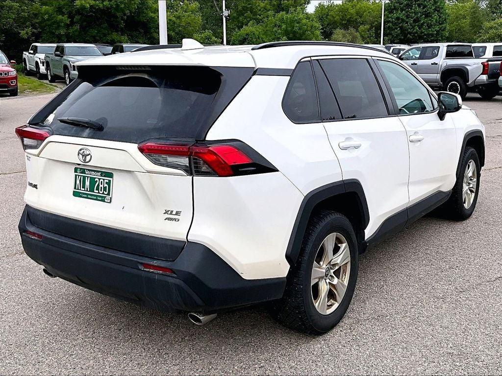 2020 Toyota RAV4 XLE