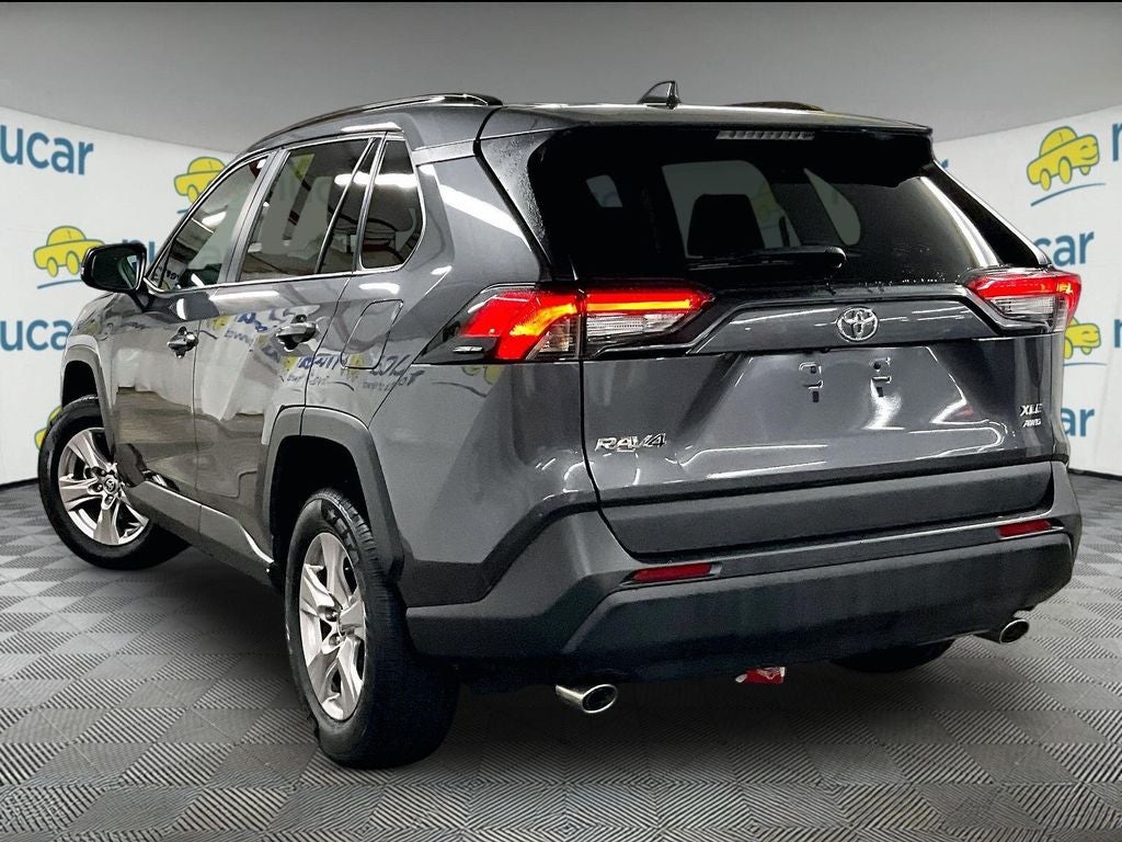 2025 Toyota RAV4 XLE