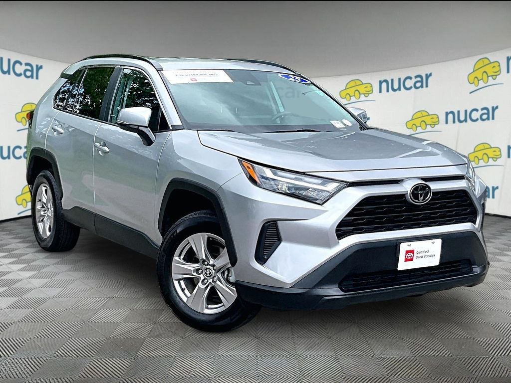 2025 Toyota RAV4 XLE