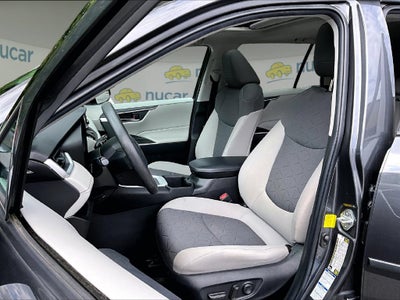 2022 Toyota RAV4 XLE