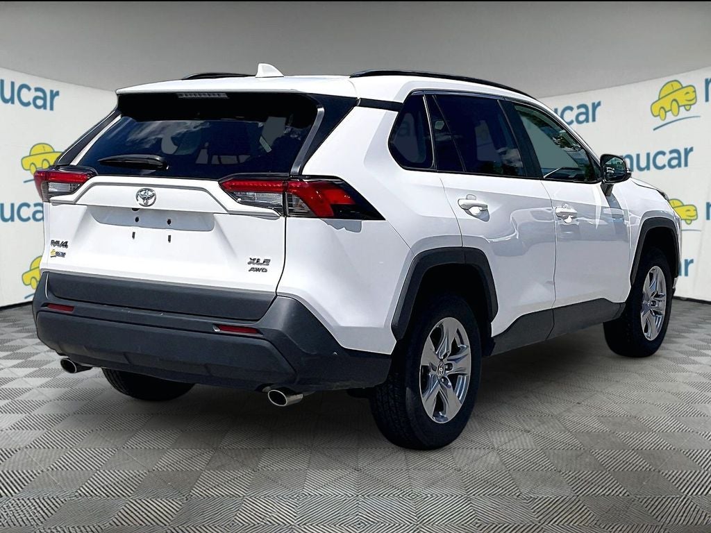 2024 Toyota RAV4 XLE