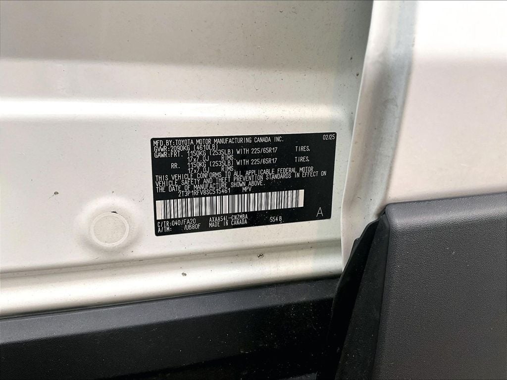 2025 Toyota RAV4 XLE