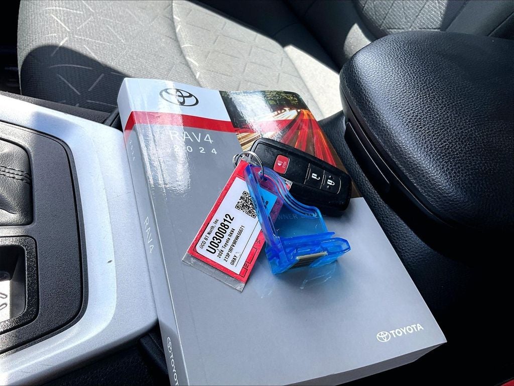 2024 Toyota RAV4 XLE