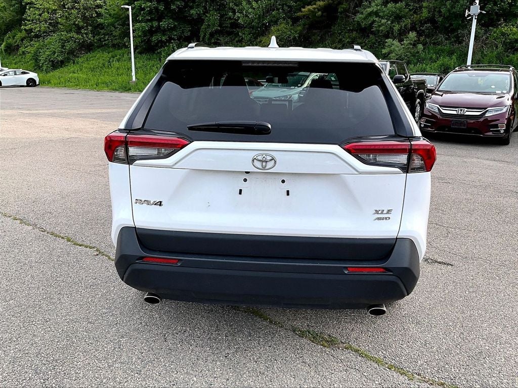 2025 Toyota RAV4 XLE