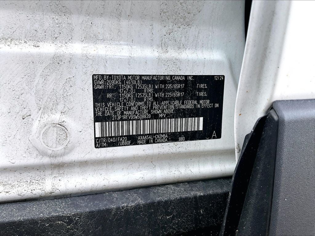 2025 Toyota RAV4 XLE