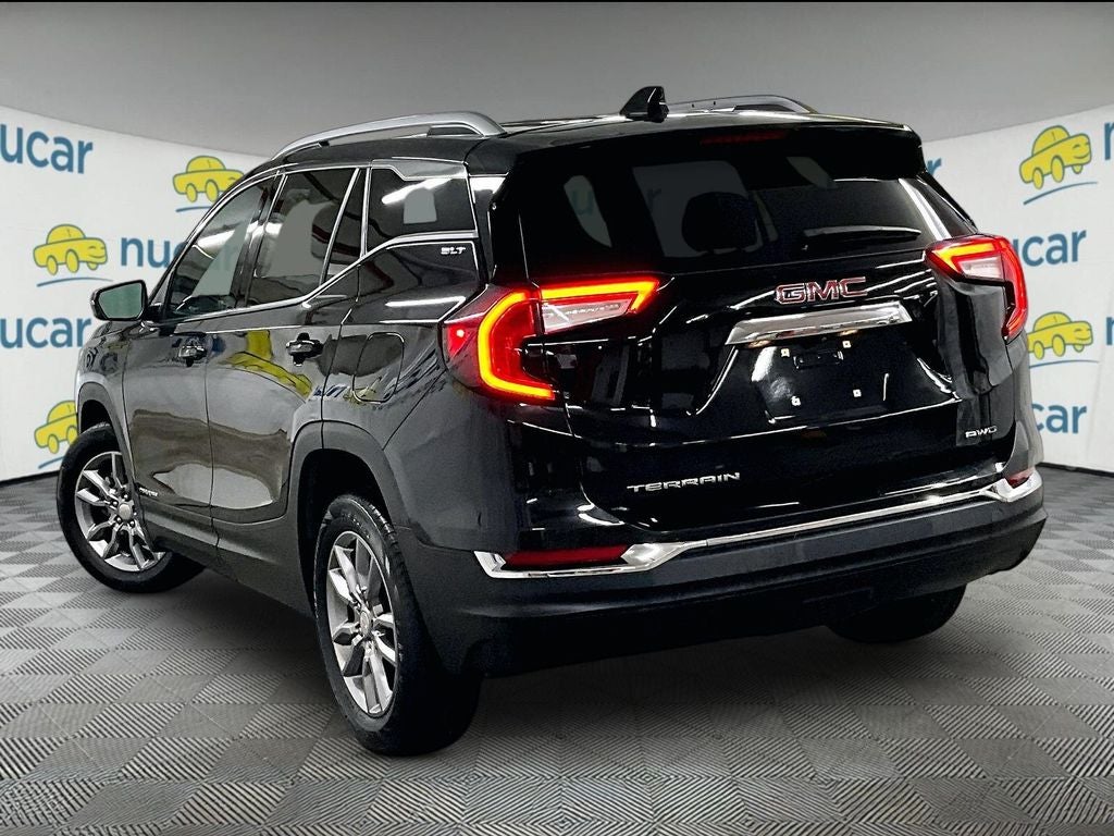 2024 GMC Terrain SLT
