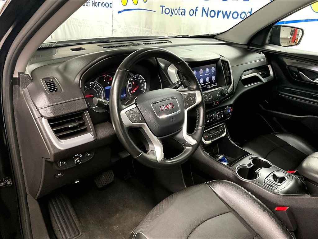 2024 GMC Terrain SLT