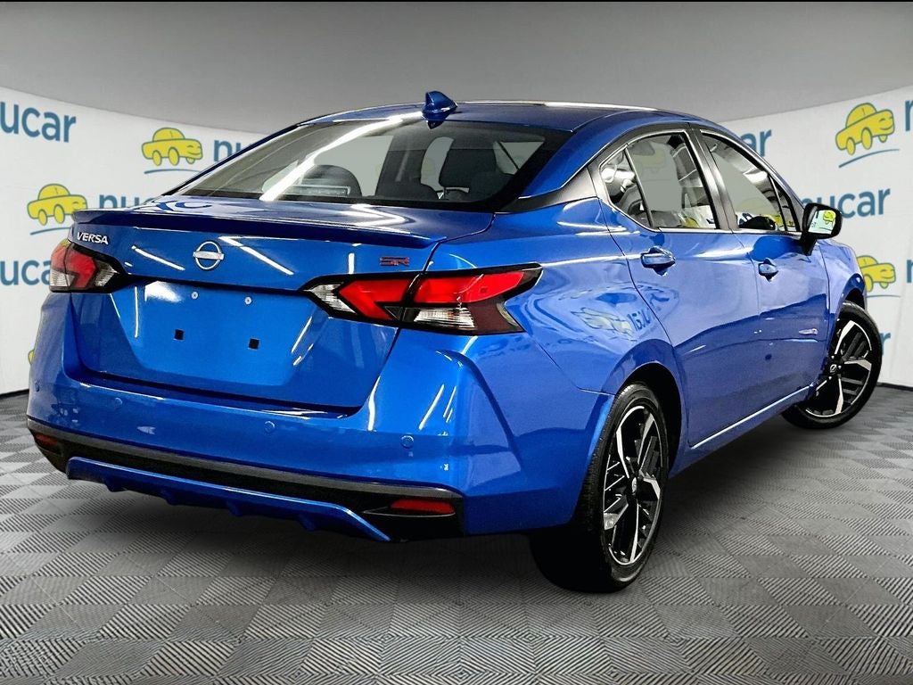 2024 Nissan Versa 1.6 SR