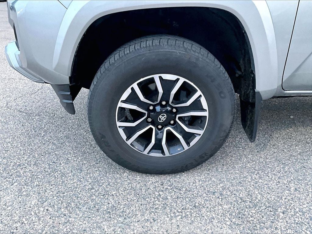 2023 Toyota Tacoma TRD Sport V6