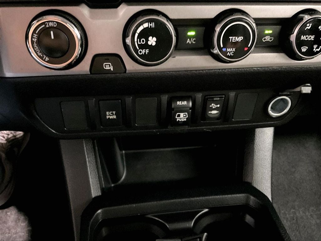 2018 Toyota Tacoma SR5 V6
