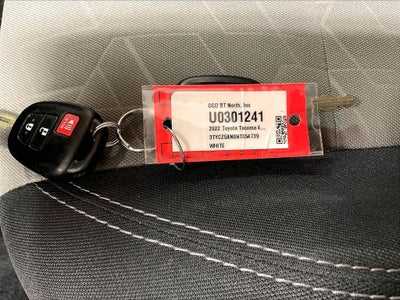 2022 Toyota Tacoma TRD Sport V6