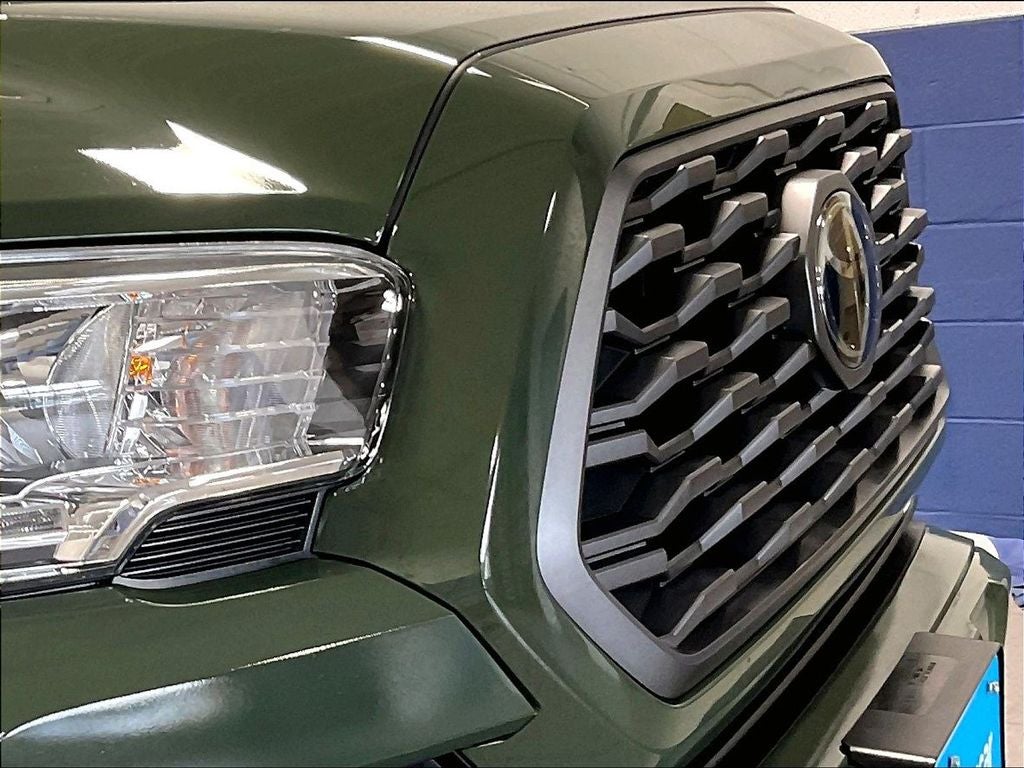 2022 Toyota Tacoma TRD Sport V6