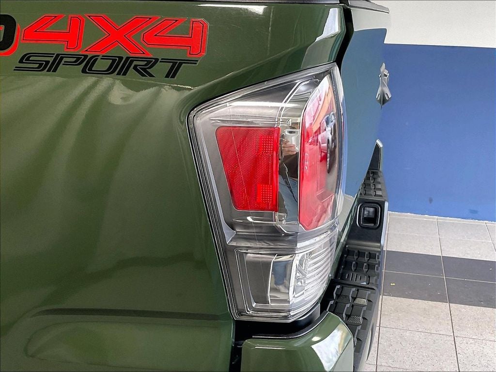 2022 Toyota Tacoma TRD Sport V6