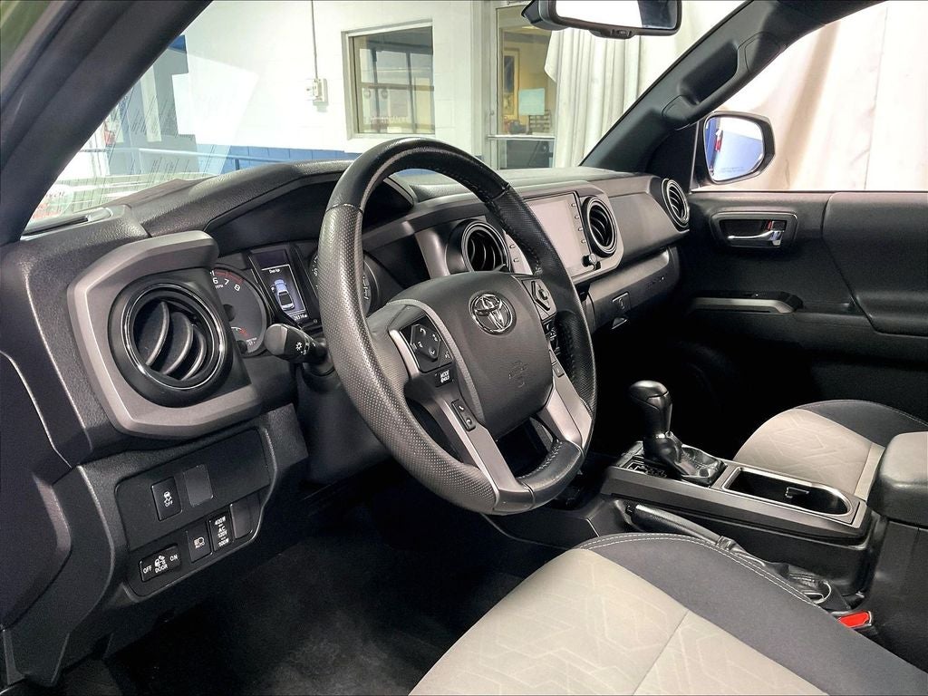 2022 Toyota Tacoma TRD Sport V6