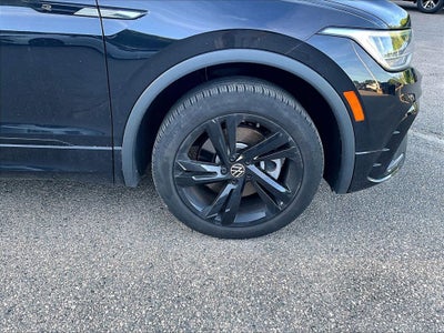 2024 Volkswagen Tiguan 2.0T SE R-Line Black