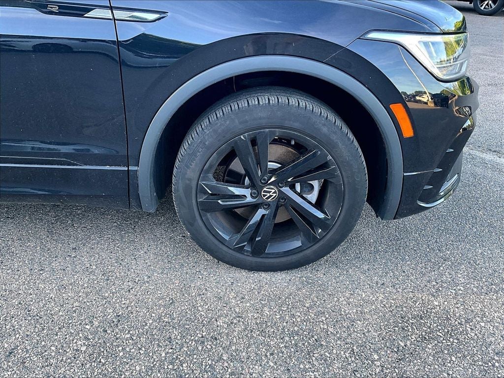 2024 Volkswagen Tiguan 2.0T SE R-Line Black