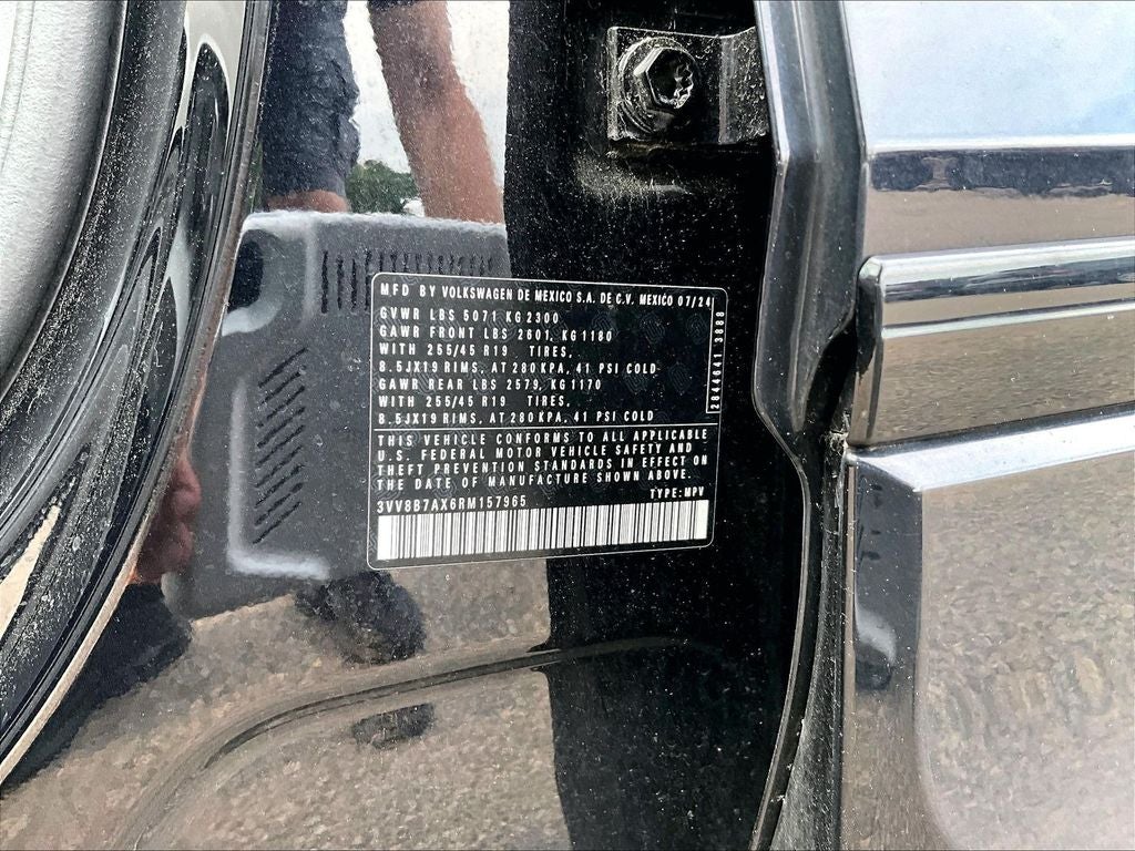 2024 Volkswagen Tiguan 2.0T SE R-Line Black