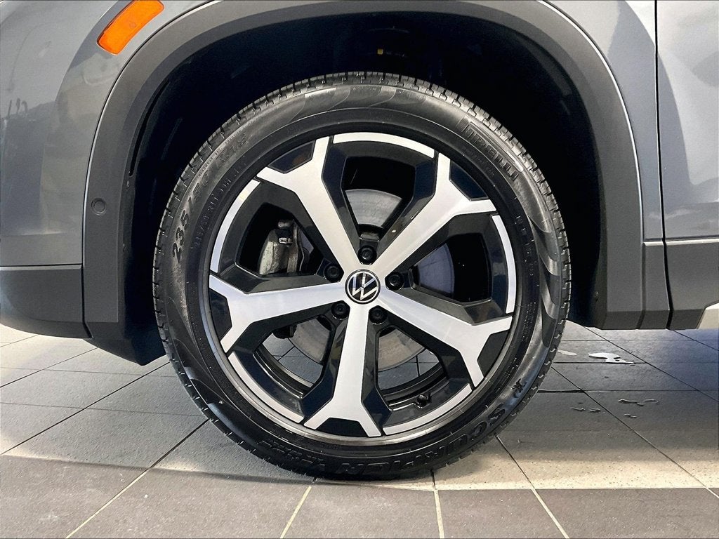 2025 Volkswagen Tiguan 2.0T SE