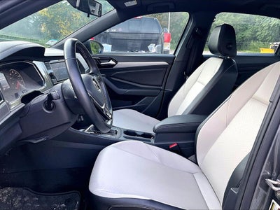 2019 Volkswagen Jetta R-Line