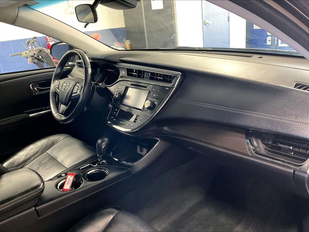 2018 Toyota Avalon XLE