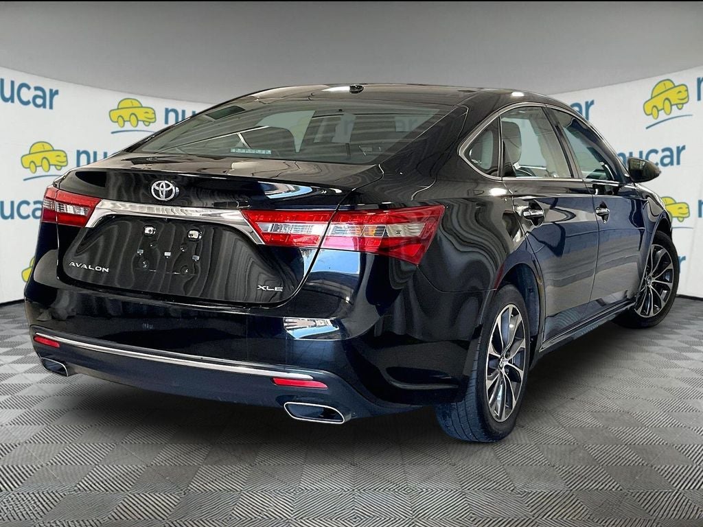 2018 Toyota Avalon XLE