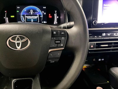 2025 Toyota Camry LE