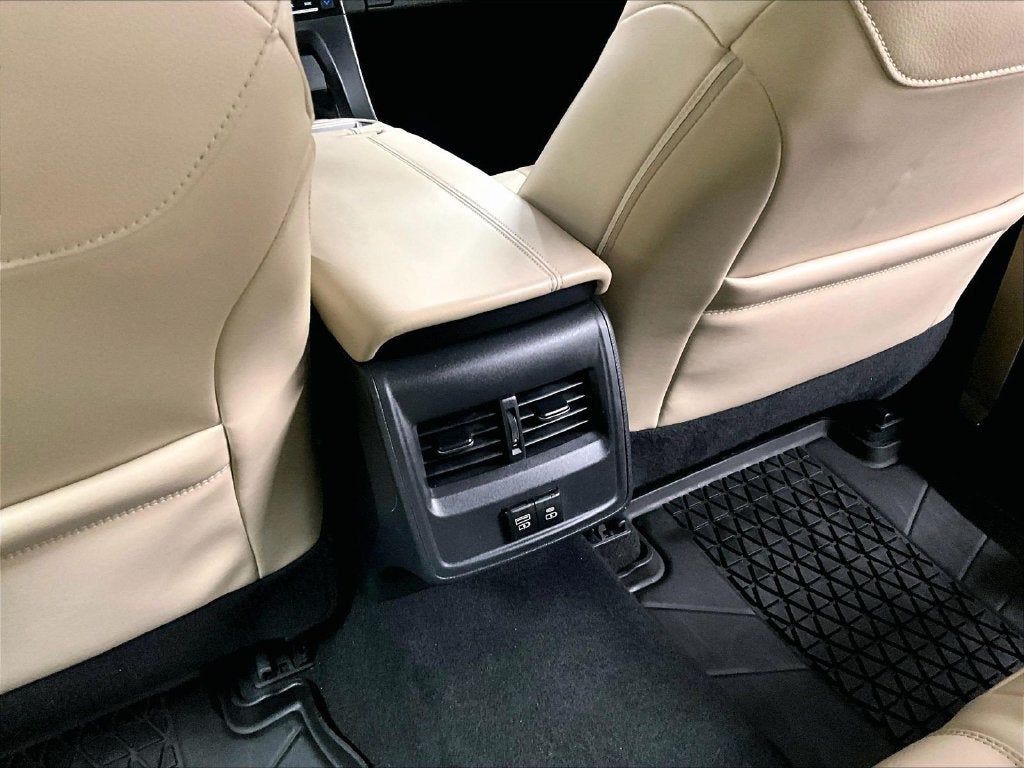 2021 Toyota Avalon XLE