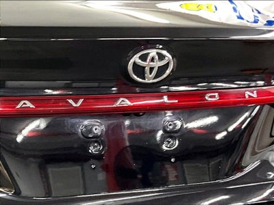 2021 Toyota Avalon XLE