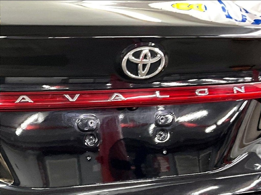 2021 Toyota Avalon XLE