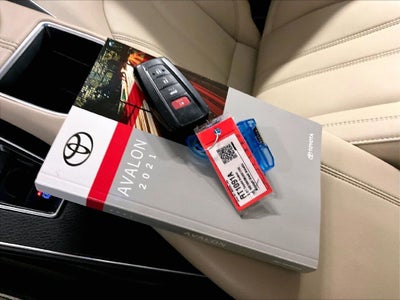 2021 Toyota Avalon XLE