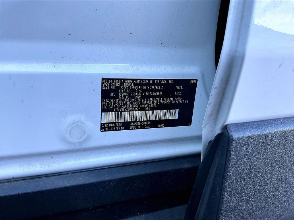 2025 Toyota RAV4 Hybrid LE
