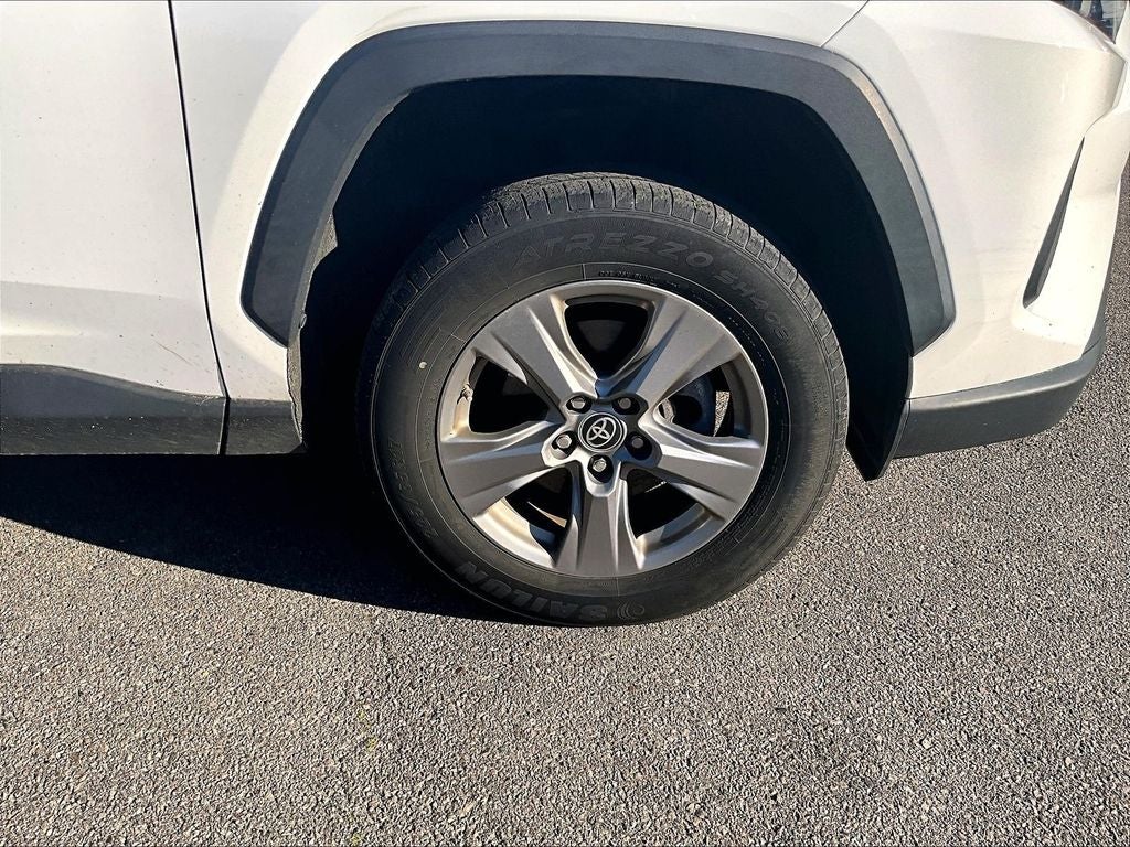 2022 Toyota RAV4 Hybrid LE