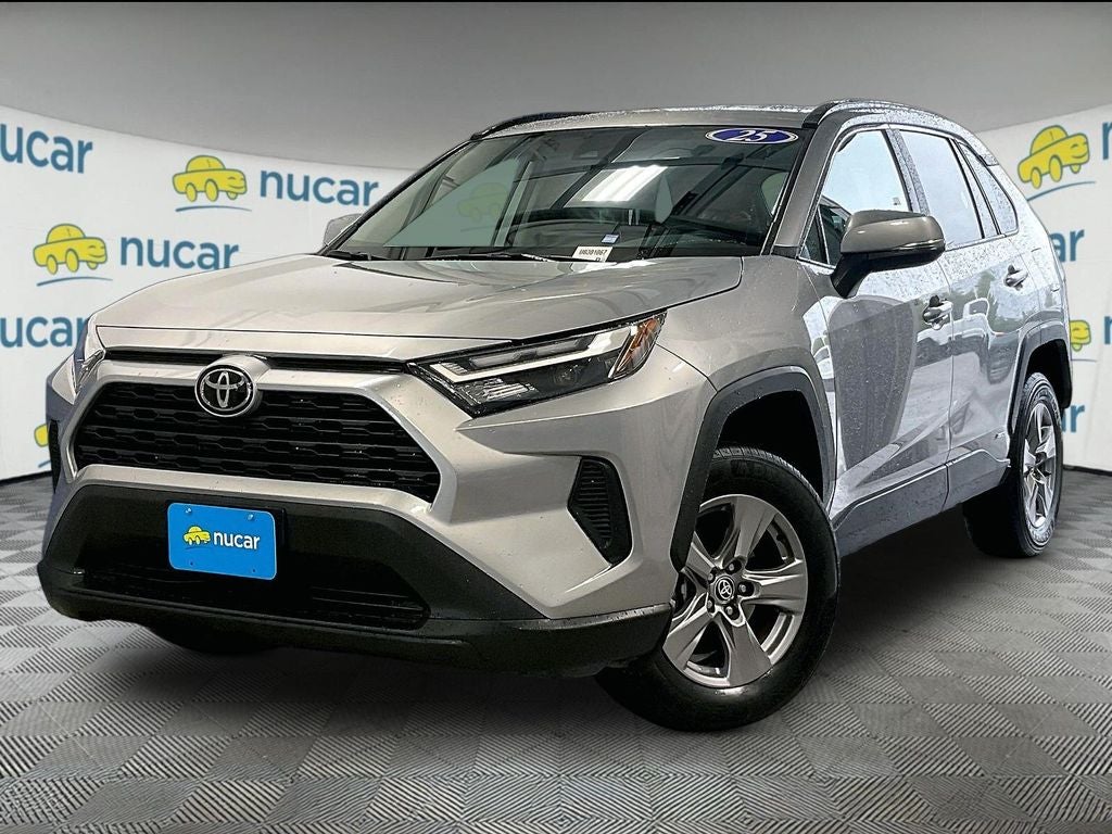 2025 Toyota RAV4 Hybrid XLE