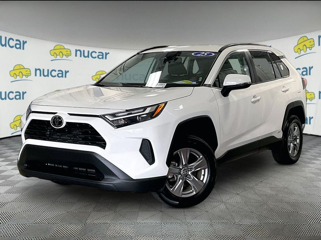 2025 Toyota RAV4 Hybrid XLE