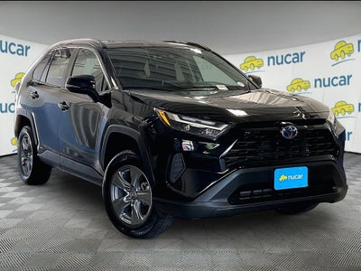 2022 Toyota RAV4 Hybrid XLE