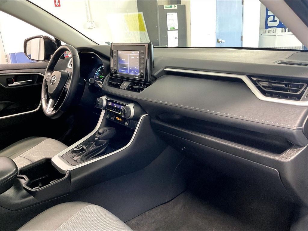2022 Toyota RAV4 Hybrid XLE