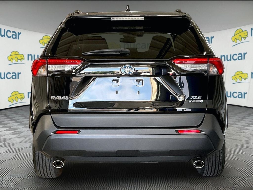 2022 Toyota RAV4 Hybrid XLE