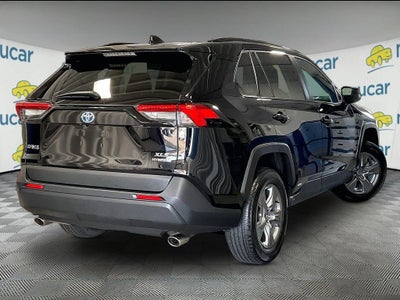 2022 Toyota RAV4 Hybrid XLE
