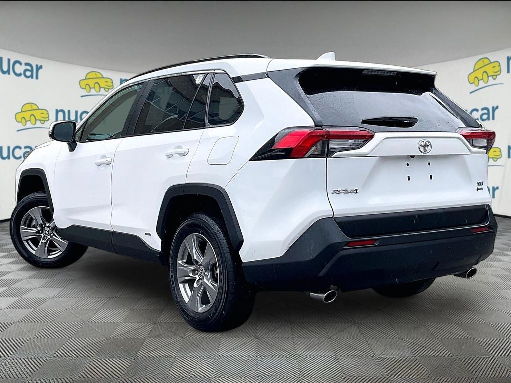 2025 Toyota RAV4 Hybrid XLE